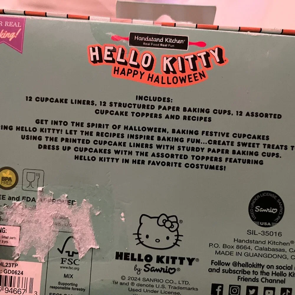 Hello Kitty Cupcake Decorating (Set 37 Pieces) (home/x)‎